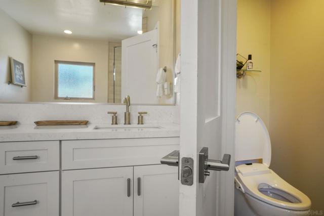 1122 Oliver Ave, San Diego CA: https://media.crmls.org/mediaz/367f8f2f-5153-4458-9781-fe523c9575e9.jpg