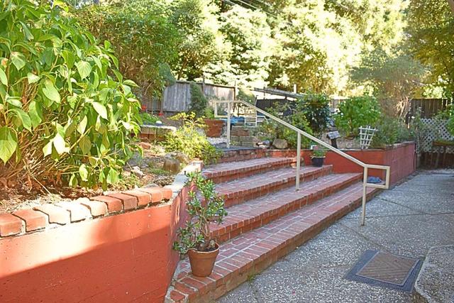 160 Nellie Lane, Boulder Creek CA: https://media.crmls.org/mediaz/367fdcf4-7293-40d5-98fb-f122eeaf45c4.jpg