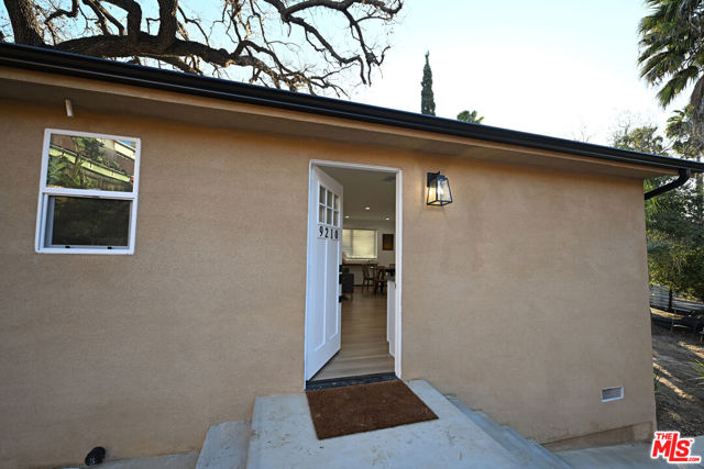 9210 Ventura Way photo 3