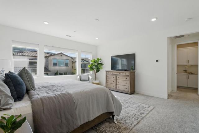 7081 Kirigin Way, Gilroy CA: https://media.crmls.org/mediaz/3681c7c3-05bd-4933-a20f-35ede49b65b0.jpg