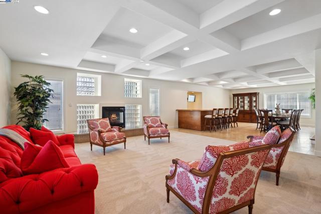 367 Mt Washington Way, Clayton CA: https://media.crmls.org/mediaz/3682d381-853b-499b-8fa7-526a62a1b9ca.jpg