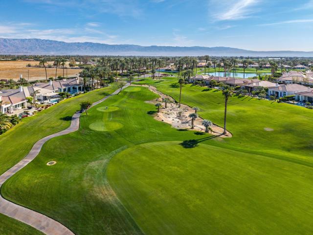 80315 Via Valerosa, La Quinta CA: https://media.crmls.org/mediaz/368322f0-7999-496f-8a0a-76f05c024e6f.jpg