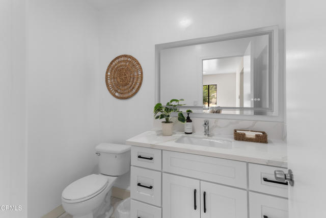 Detail Gallery Image 9 of 35 For 3955 Blackwood St, Thousand Oaks,  CA 91320 - 5 Beds | 3/1 Baths