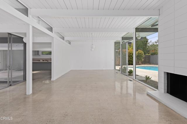 3832 E Casselle Avenue, Orange CA: https://media.crmls.org/mediaz/36841726-c60e-4894-ac1b-96629db48689.jpg