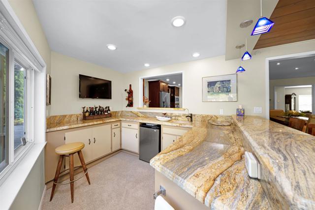 Detail Gallery Image 12 of 33 For 4711 Lorena Pl, El Cajon,  CA 92020 - 4 Beds | 3 Baths