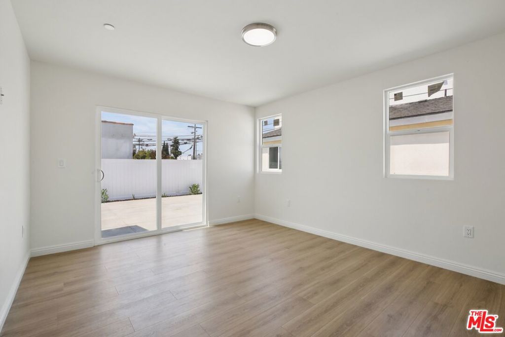 MLS #25567415 img 21