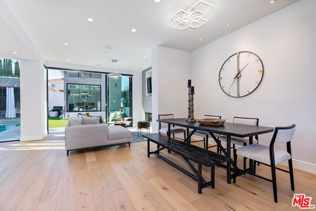 489 S Willaman Drive, Los Angeles CA: https://media.crmls.org/mediaz/36856c2b-bf00-4814-ace3-2a69220267e8.jpg