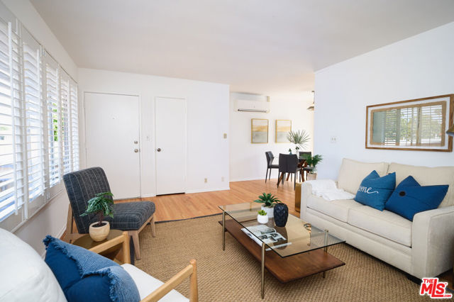 1621 CENTINELA Avenue, E photo 4