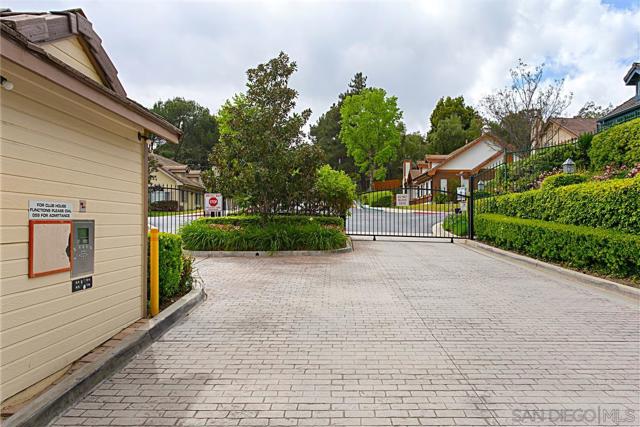 1150 ALOE CT., San Marcos CA: https://media.crmls.org/mediaz/36862252-1f45-47c7-9594-56e0b6c8600f.jpg