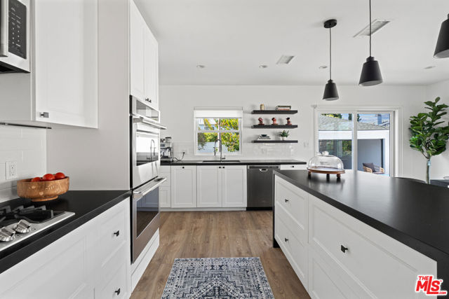 6129 W 76th Street, Los Angeles CA: https://media.crmls.org/mediaz/36867f4f-66f4-4cab-9b5a-f37f5afb90ab.jpg