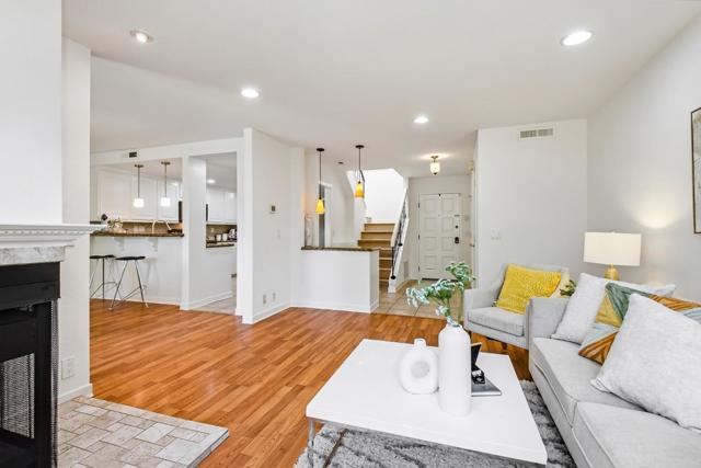 3585 Flint Creek Drive, San Jose CA: https://media.crmls.org/mediaz/36870ff0-f696-4868-beaa-efbb857e2bb6.jpg