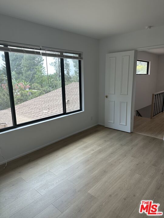 9781 Blantyre Drive, Beverly Hills CA: https://media.crmls.org/mediaz/3687b4a7-99b9-4b21-aed2-2a2a1b894cd1.jpg