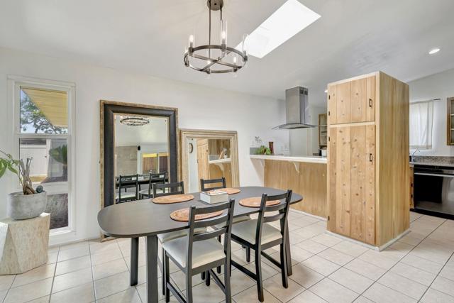 Detail Gallery Image 10 of 26 For 3026 Mission Village Dr, San Diego,  CA 92123 - 3 Beds | 2 Baths