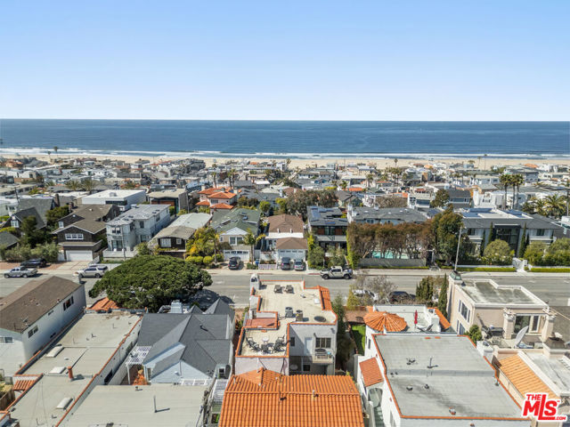 2010 Monterey Boulevard, Hermosa Beach, California 90254, 4 Bedrooms Bedrooms, ,4 BathroomsBathrooms,Residential,Sold,Monterey,25521523