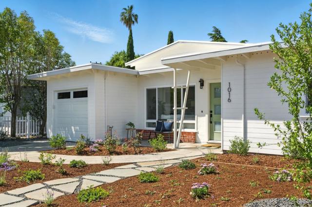 1016 Patricia Avenue, San Mateo CA: https://media.crmls.org/mediaz/368acb48-c83b-4186-8291-d86944bb9216.jpg