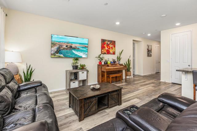 2910 Lucia Jade Loop, San Diego CA: https://media.crmls.org/mediaz/368c271c-68d9-4e2b-bb3b-82052ac9b046.jpg