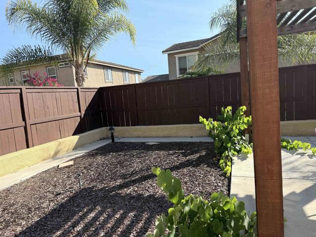 3177 Katharine Dr, Escondido CA: https://media.crmls.org/mediaz/368c5e0f-c223-4e70-af2f-597ad43da8a0.jpg