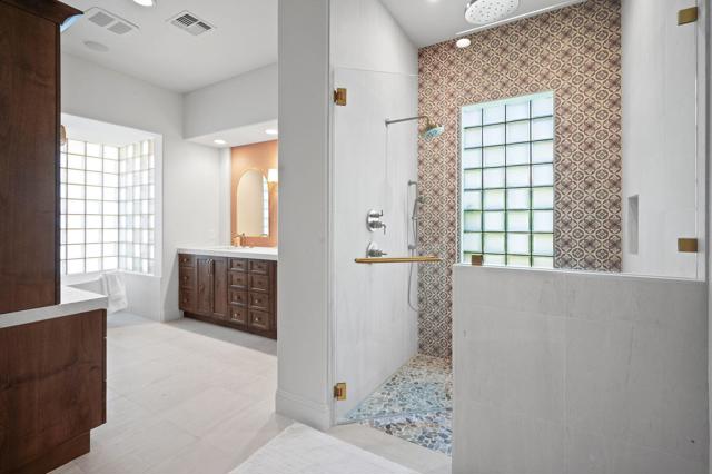 50375 Via Serenidad, La Quinta CA: https://media.crmls.org/mediaz/368c88db-1801-4864-9813-b21727109ddd.jpg