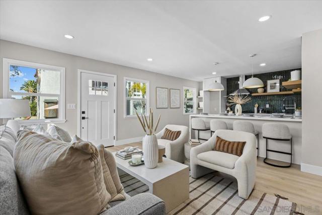 Image 4 of 42 For 803 Vanitie Ct