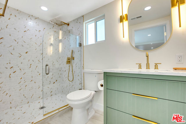 18800 Cohasset Street, Reseda CA: https://media.crmls.org/mediaz/368cb149-7817-4344-9e5f-f09b22e68c06.jpg