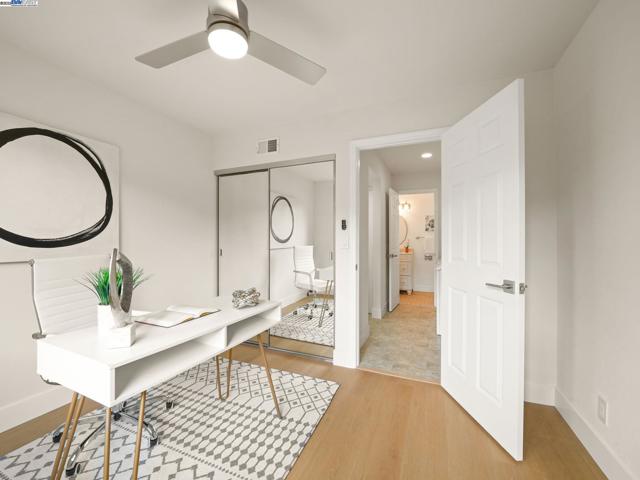 425 Lexington Dr, Vallejo CA: https://media.crmls.org/mediaz/368cd768-8b66-4a8f-beb9-1c5bebc7013d.jpg