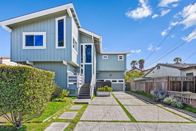 22956 E Cliff Drive, Santa Cruz CA: https://media.crmls.org/mediaz/368f8cbe-2bec-471e-9792-5b55bf3e6dbf.jpg