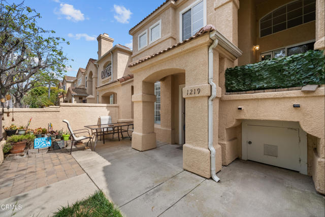Detail Gallery Image 2 of 42 For 1219 Lost Point Ln, Oxnard,  CA 93030 - 2 Beds | 2/1 Baths