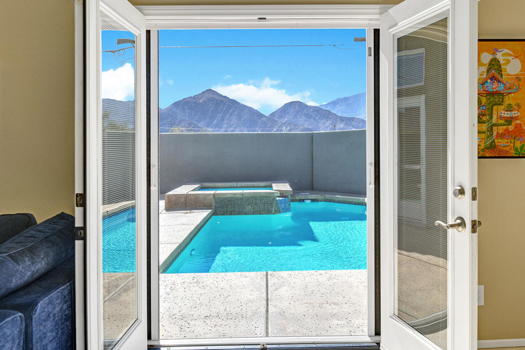 78595 Saguaro Road