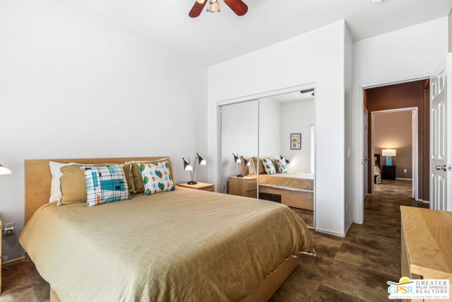 1238 Vista Sol, Palm Springs CA: https://media.crmls.org/mediaz/3690d022-4708-4e57-a039-0a6074bb02fd.jpg