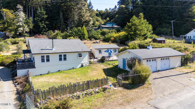 44700 Jackson Street, Mendocino CA: https://media.crmls.org/mediaz/3690e878-052b-484f-82f6-b63b7952ff86.jpg