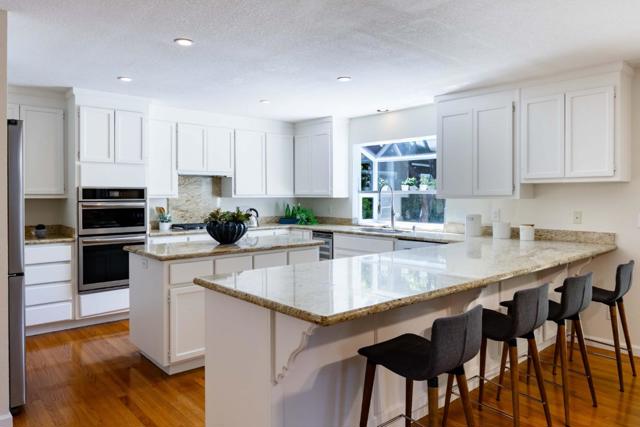 590 Military Way, Palo Alto CA: https://media.crmls.org/mediaz/369101e1-9ab3-4cca-b66f-2ff78245e8e8.jpg