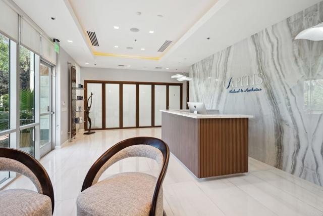 Image 4 of 23 For 11189 Sorrento Valley Road 105