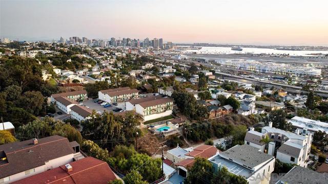 1663 Puterbaugh St, San Diego CA: https://media.crmls.org/mediaz/369178d6-d639-423c-b907-708a08c21468.jpg