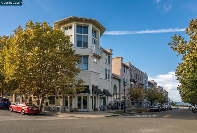 1769 Redwood Rd, Hercules CA: https://media.crmls.org/mediaz/3691f3d3-438a-4a09-9da5-30ae554e42cc.jpg