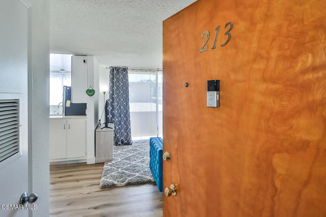 5429 Newcastle Avenue, Encino CA: https://media.crmls.org/mediaz/36925ebd-5206-4cfc-a97f-c9a7658ecf61.jpg