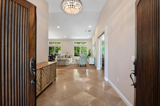 58 Sutton Place E, Palm Desert, CA 92211