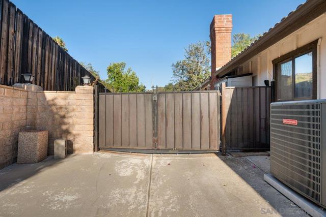 3647 Laketree Dr., Fallbrook CA: https://media.crmls.org/mediaz/36932f37-b9af-494a-b9bc-2541094e1dc5.jpg