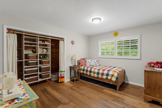 16327 Woodson View Rd, Poway CA: https://media.crmls.org/mediaz/369429ce-9761-460d-9a62-ff946d32af7a.jpg