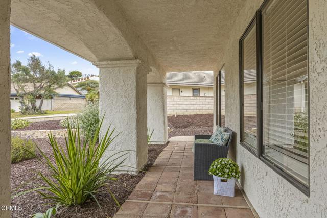 7024 Meadowview Court, Ventura CA: https://media.crmls.org/mediaz/36945809-605c-42c4-8970-a296ccd3f088.jpg