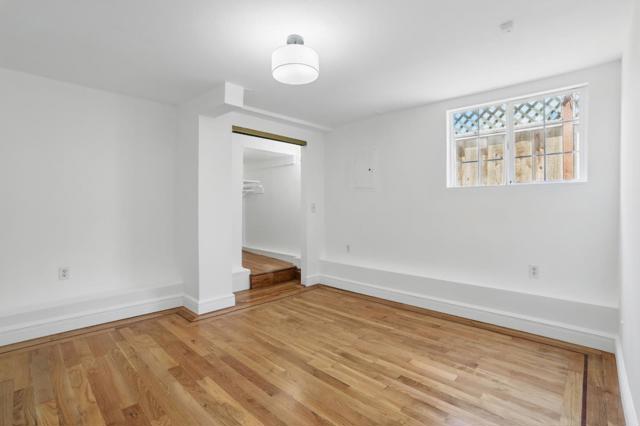 32 Cross Street, San Francisco CA: https://media.crmls.org/mediaz/36946ae7-cdd8-414b-9af9-e9c879a2a9b9.jpg