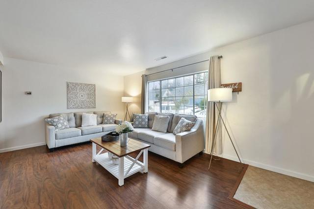 672 Claridge Drive, Pacifica CA: https://media.crmls.org/mediaz/369544f7-1dae-4c1d-83b3-ff2d8d7c4e38.jpg