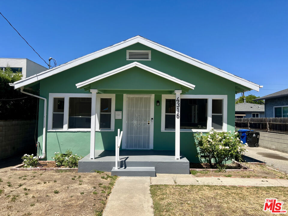 4316 Perlita Avenue