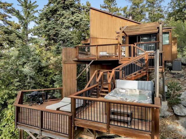 25281 Deer Path, Idyllwild CA: https://media.crmls.org/mediaz/36961454-9e24-4c91-af01-bdf948423b4e.jpg