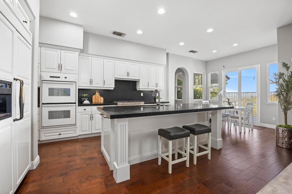 6269 Paseo Privado - photo 9