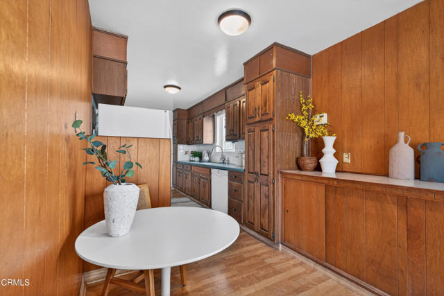 Detail Gallery Image 10 of 32 For 1220 Tropical Ave, Pasadena,  CA 91107 - 5 Beds | 3 Baths