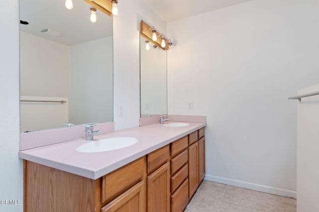 24-web-or-mls-24 - Primary Bathroom