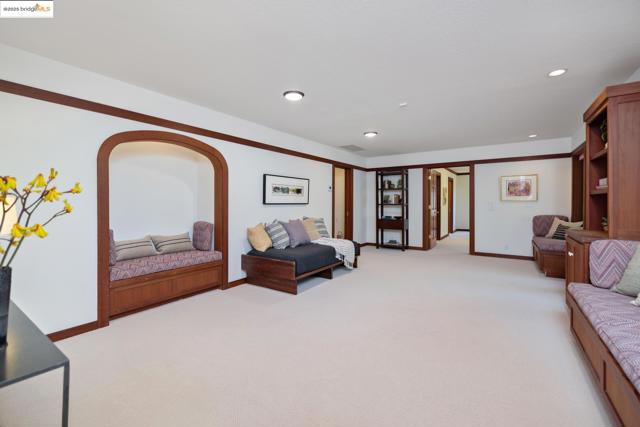 6890 Charing Cross Road, Berkeley CA: https://media.crmls.org/mediaz/3698f0b6-d6f0-40bc-8953-fbc0077cfc4a.jpg