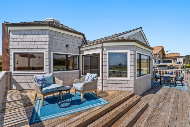 126 Via Novella, Aptos CA: https://media.crmls.org/mediaz/36990aaf-e0a4-4fed-836f-00991936672d.jpg