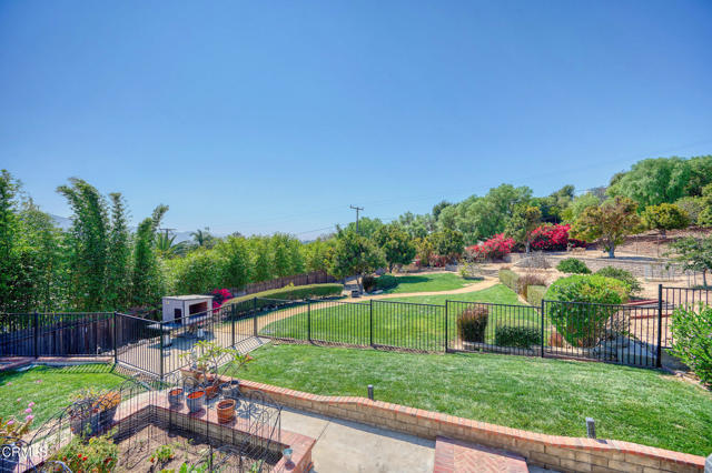 2207 Terra Bella Lane, Camarillo CA: https://media.crmls.org/mediaz/3699b5e3-1c45-488b-9b8e-38efedb30e1f.jpg