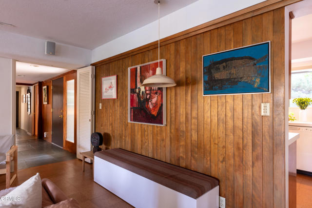 1570 Old House Road, Pasadena CA: https://media.crmls.org/mediaz/369b5750-a07a-4038-b939-1c7000ef6b6c.jpg